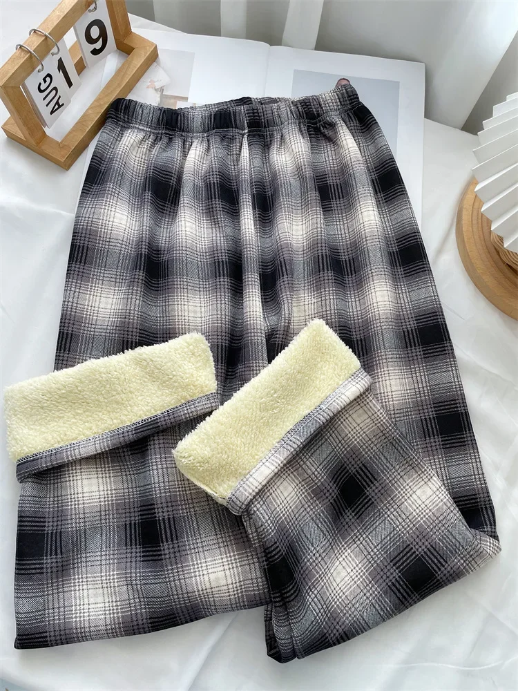 Winterkarierte Hose mit weitem Bein für Damen, hohe Taille und lockere Passform, mit Fleece gefütterte, verdickte Lammwolle, lässige und warme Hose – Detail 6