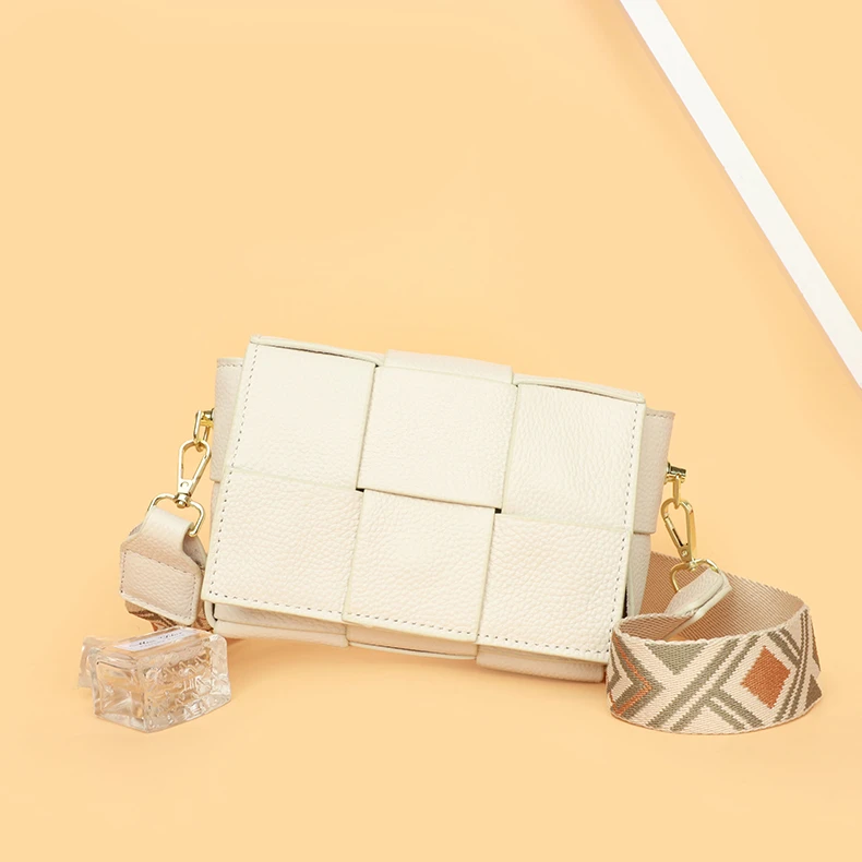 100% Cowhide Women's Shoulder Bags Genuine Leather Woven Crossbody Bags Wide Straps Messenger Bags Fashion Designer Brands Totes