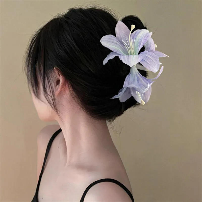 Super Fairy Künstliche Lilien-Haarspangen für Damen im Mori-Stil, Acryl-Haarklammern, Reise- und Party-Accessoires, Neu – Detail 2