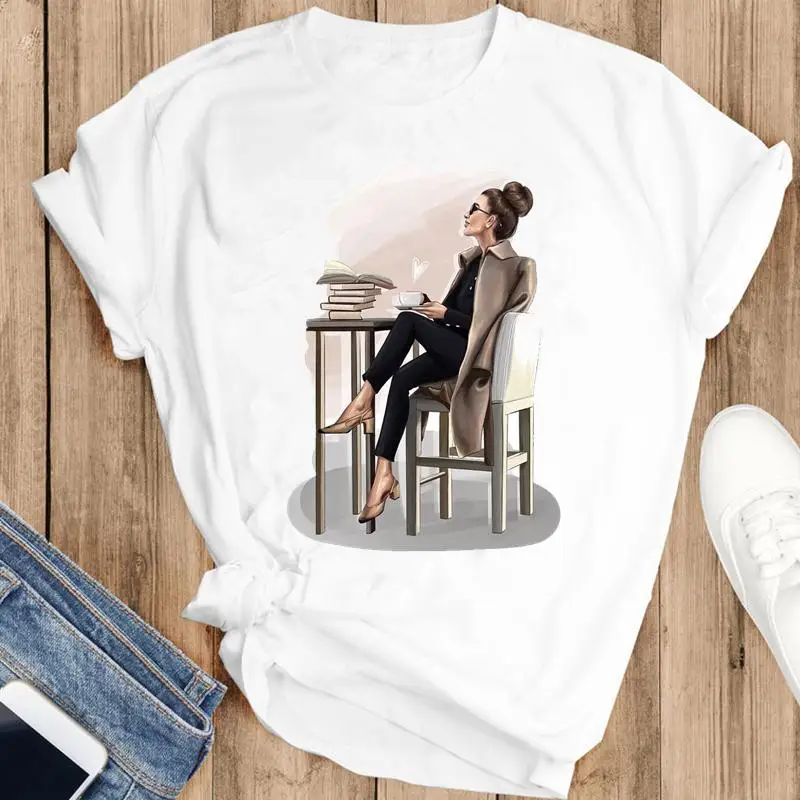 Рисунок 5 - Футболка женская в эстетике 90-х годов