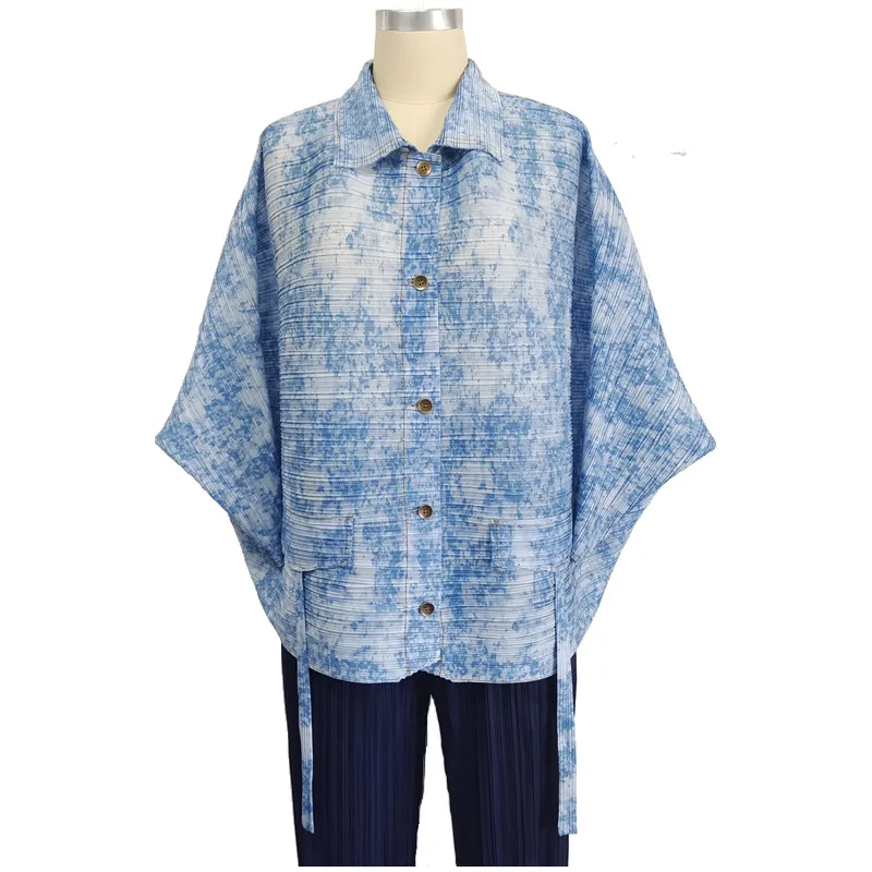 

Women Printed Coats Miyake Pleated Fashion High Street Loose Large Size Single breasted Long Sleeve Female Outerwear & Coats