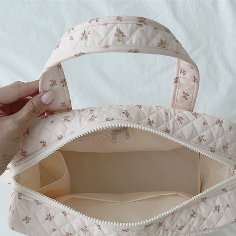 Korean Mommy Bag Pure Cotton Quilted Floral Portable Mother and Baby Bag Going Out Lightweight Multi-functional Diaper Bags