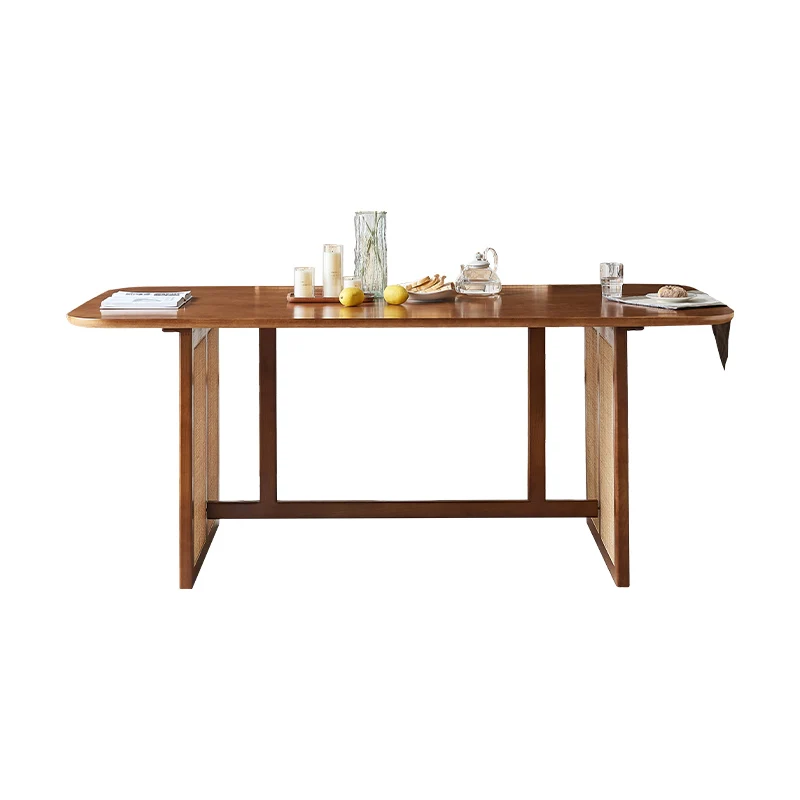 

Rattan dining table and chairs combined with rectangular dining table B&B hotel small apartment
