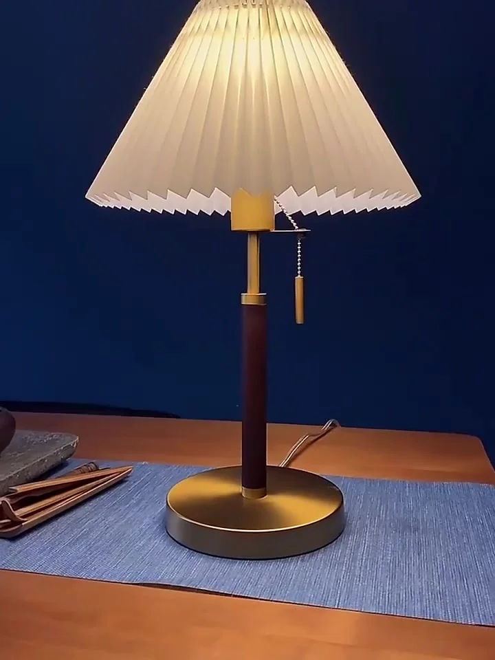 Lámpara de pie Vintage americana, lámparas de pie de tela plisada, sala de estar, estudio, dormitorio, diseño del hogar, lámparas de pie LED, luz nocturna