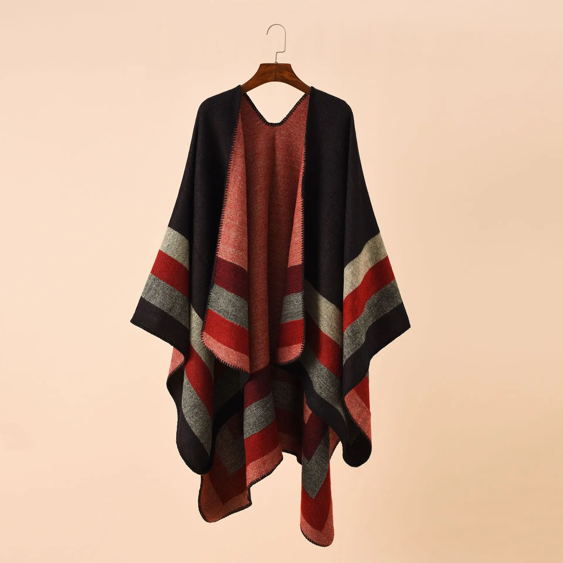 Lange Oversized Beige Cardigan met Gouden Knopen