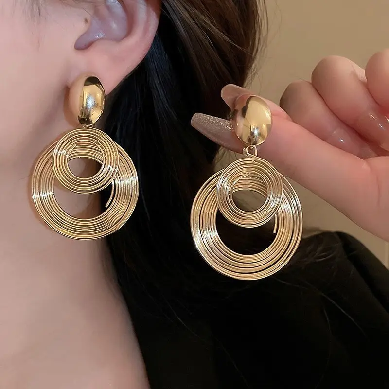 Two-layers Circles Women's Hanging Clip on Earrings Gold Color Silver Color Metal Spiral Pendants Earrings for Female European