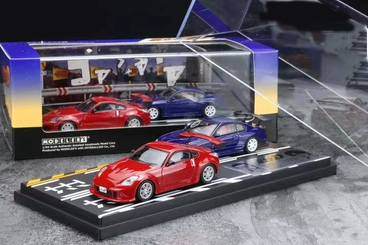 

Modeler's 1:64 Initial D Scene Diorama with 2 cars set S15 Red+Z33 Blue Model Car