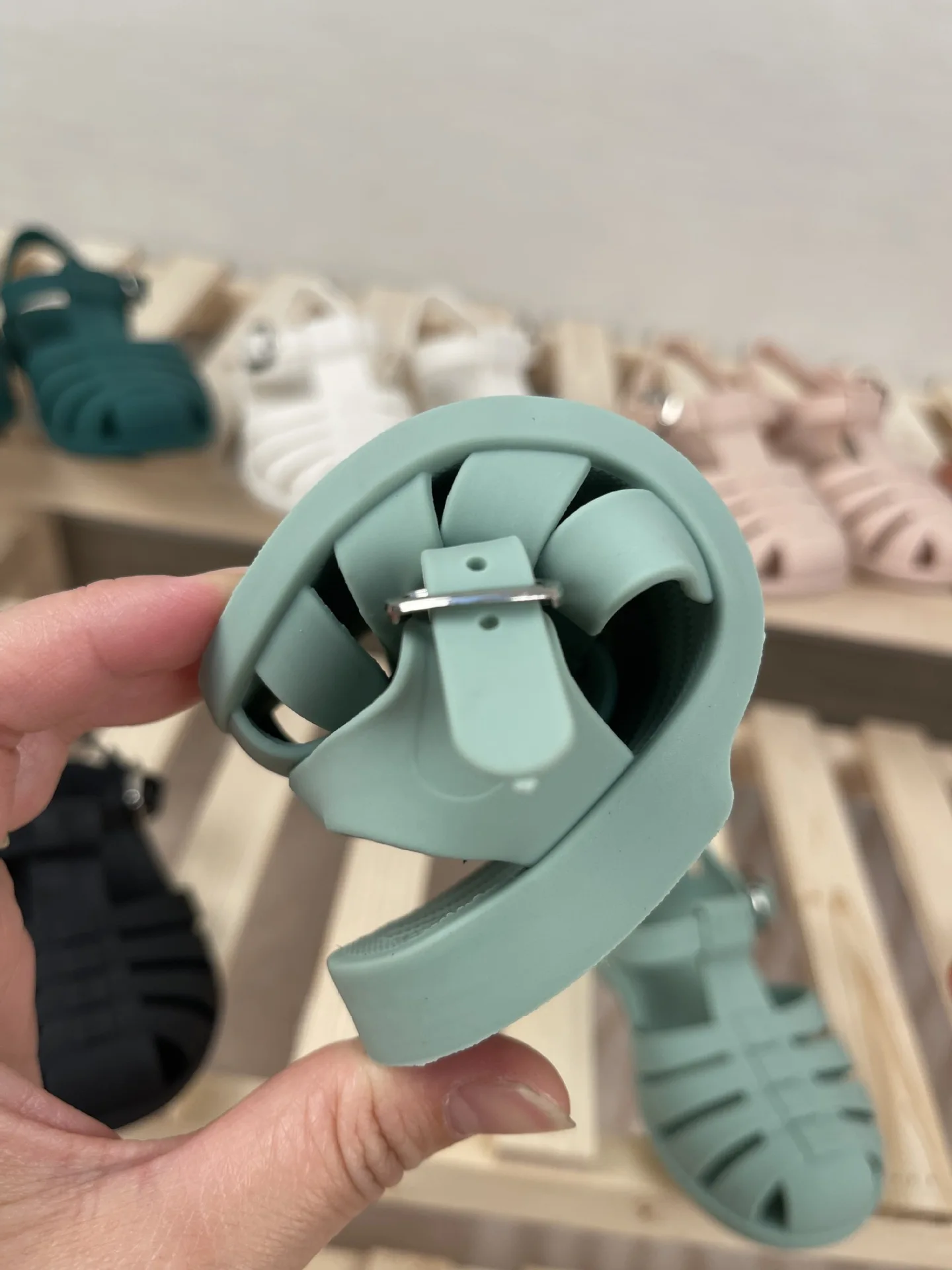 Children Summer PVC Baotou Roma Sandals Kids Boy and Girl Fashion Classical Jelly Shoes Soft Sole Flat Baby Beach Shoes SO127 6