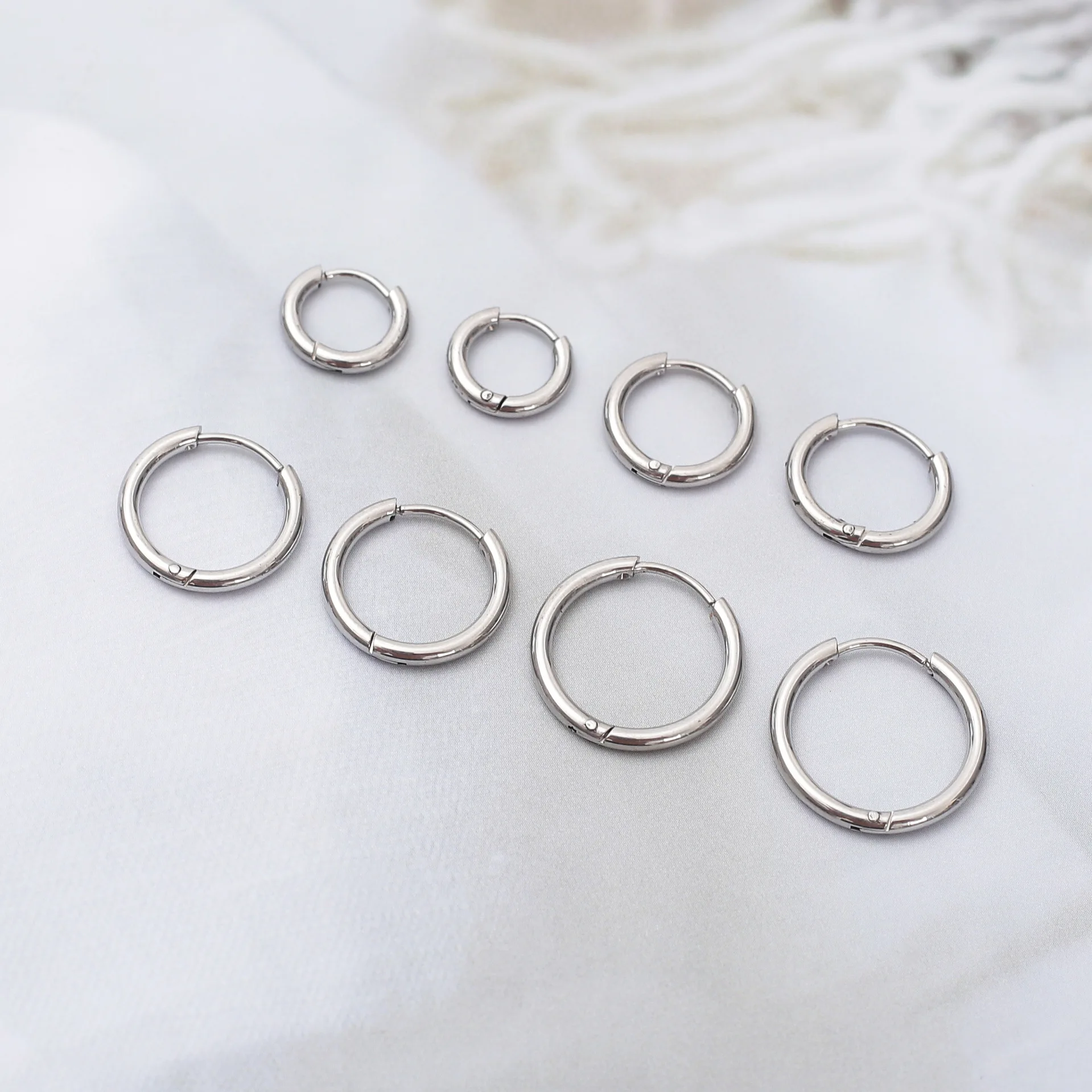 Minimalist Big Round Circle Hoop Earrings for Women Waterproof PVD Stainless Steel Huggie Earring Rust Proof Stylish Jewelry New