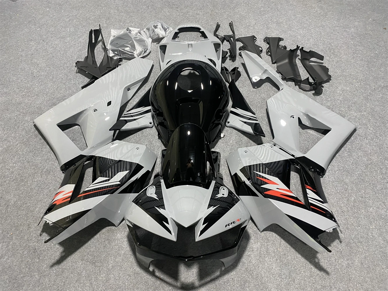 

Обтекатель для мотоцикла подходит для CBR600RR 13 14 15 16 17 18 19 лет CBR600 F5 2013 2014 2015 2016 2017 2018 2019 обтекатель корпуса серый черный