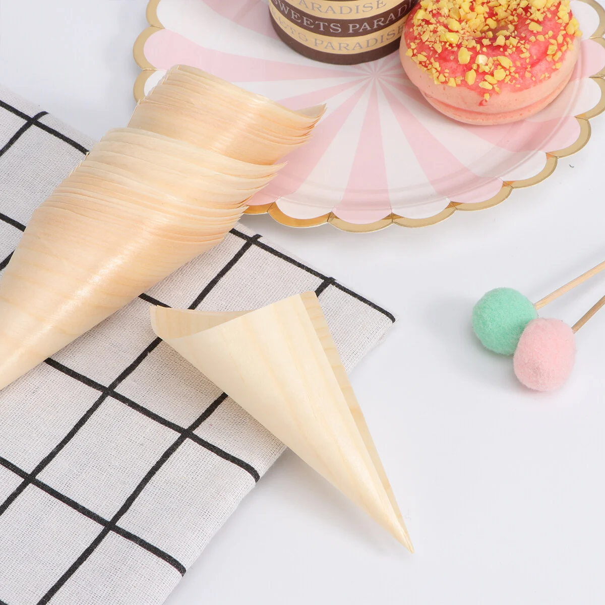 

25 Pcs Dining Table Decor Ice Cream Cones Candy Disposable Cones Food Ice Cream Bamboo