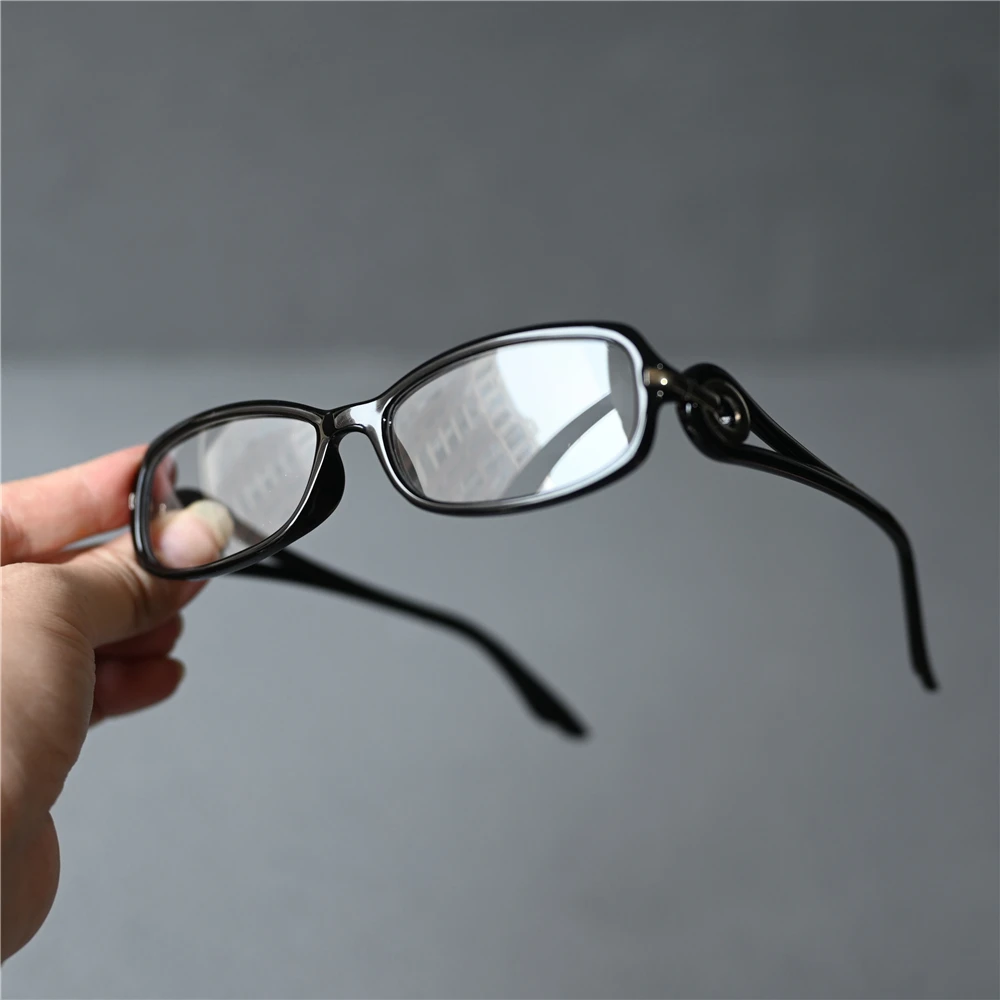 Cubojue Women's Full Rim Oval Tr 90 Titanium Reading Glasses - Image 5