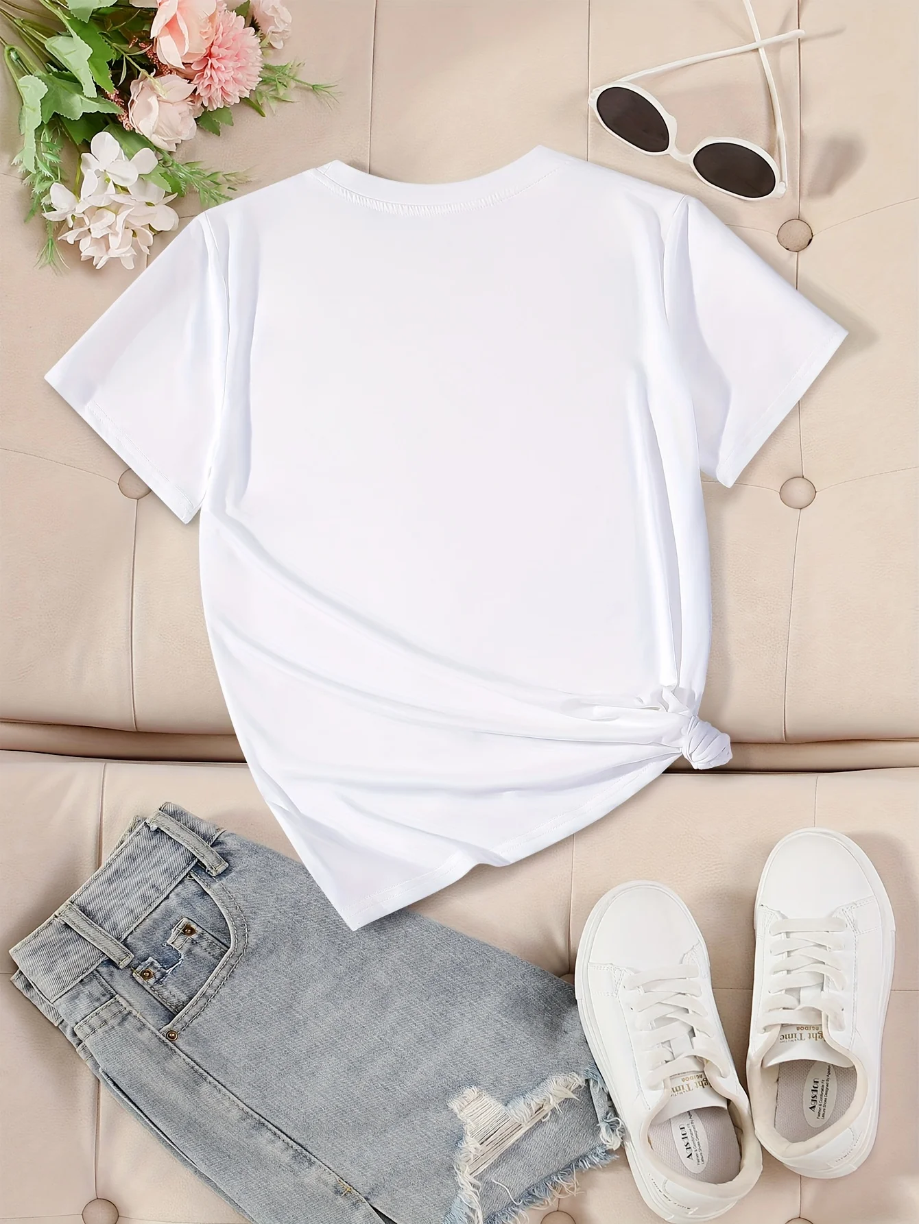 Рисунок 2 - Футболка с надписью One LOVE