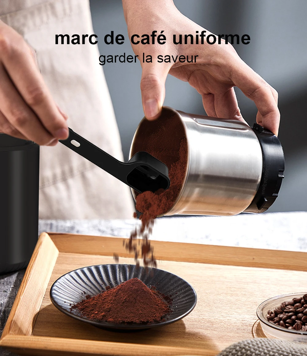 Café Partout, Même En Rando ? Cette Machine Expresso Sans Fil Est Votre Nouvelle Meilleure Amie ! Ultra-pratique, Elle Se Glisse Dans Un Sac Et Fonctionne Sans Prise Secteur. Idéale Pour Le Camping, Le Bureau Ou Le Voyage. Préparez Un Vrai Café Où Vous Voulez, Quand Vous Voulez.