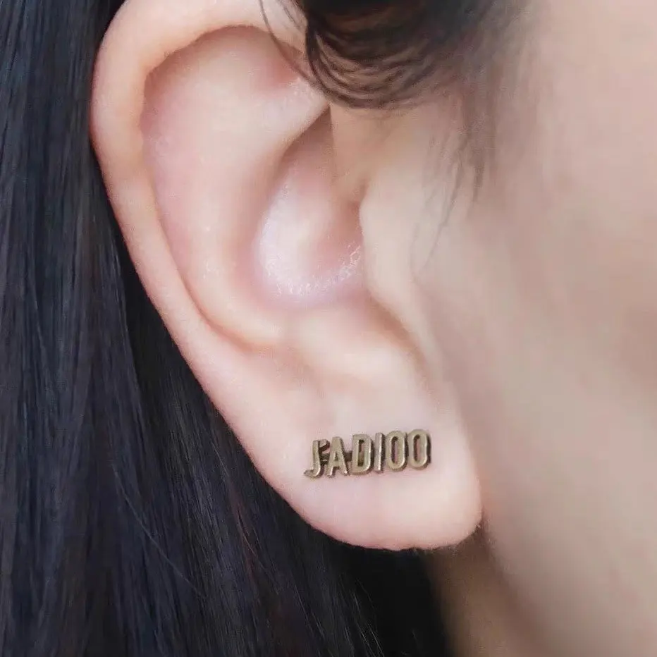 2024 Fashionable Classic Copper Alloy 24K gold Plated Earring Nail or Drops High sense Anti-Allergy post Vintage Niche Jewelry