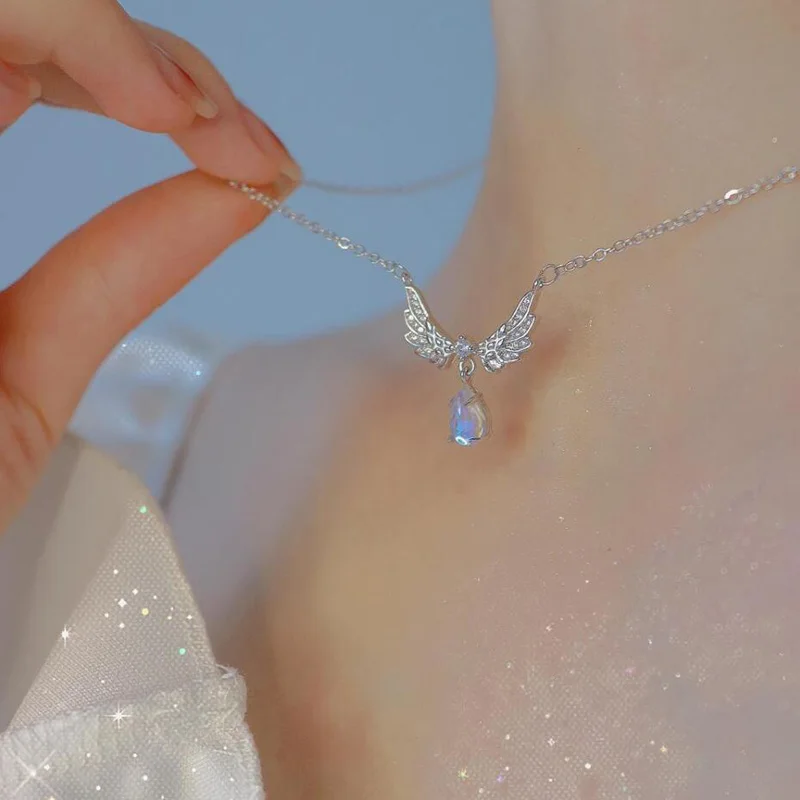 2025 Fashion Design Zircon Angel Wings Pendant Necklace for