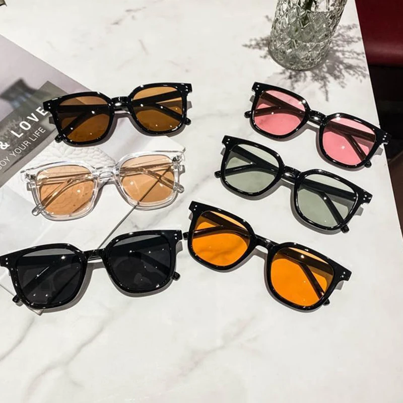 

New Retro Sunglasses for Men Women Classic Square Black Frame Sun Glasses Anti-UV Shades Eyewear