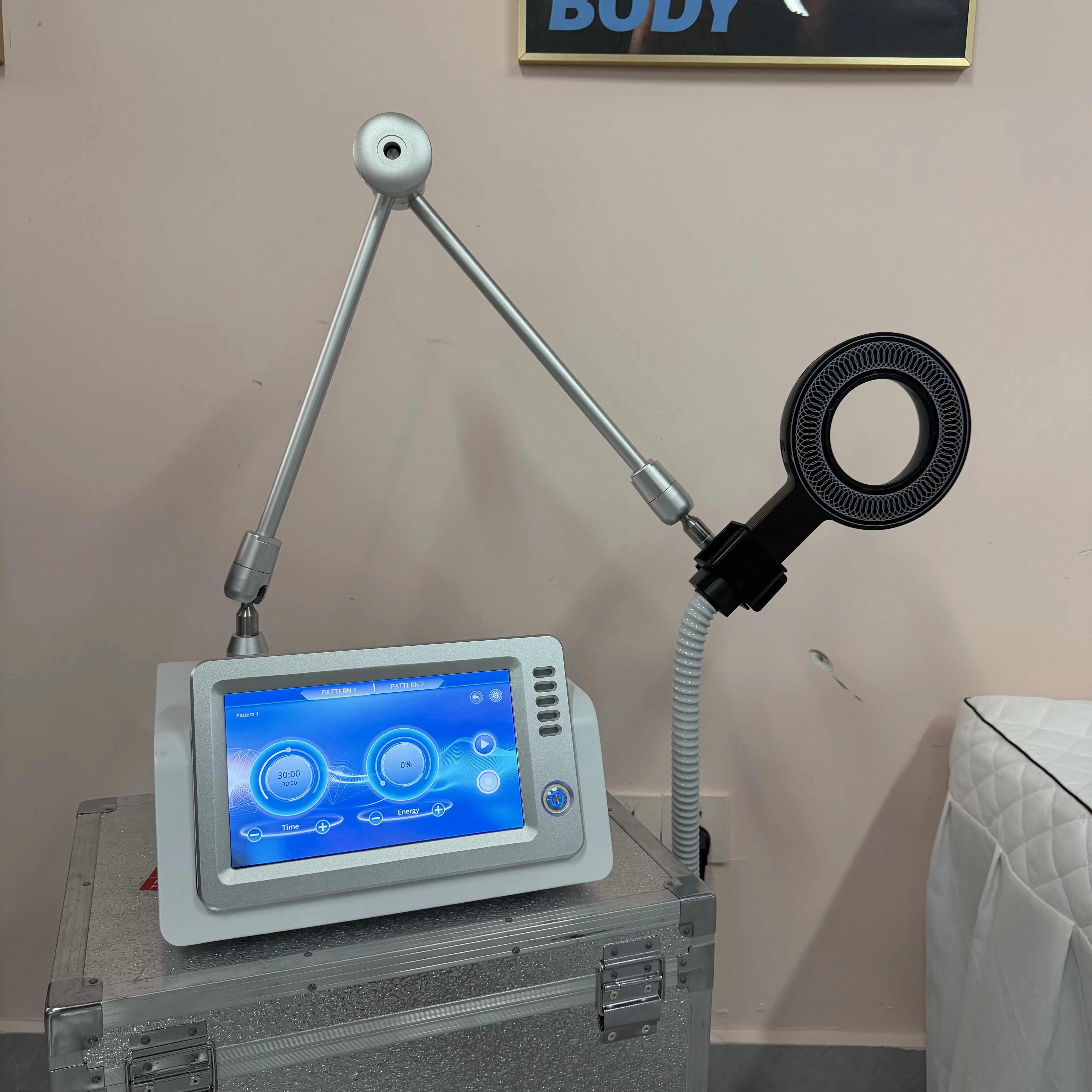 Professional EMTT Physiotherapy Machine 3