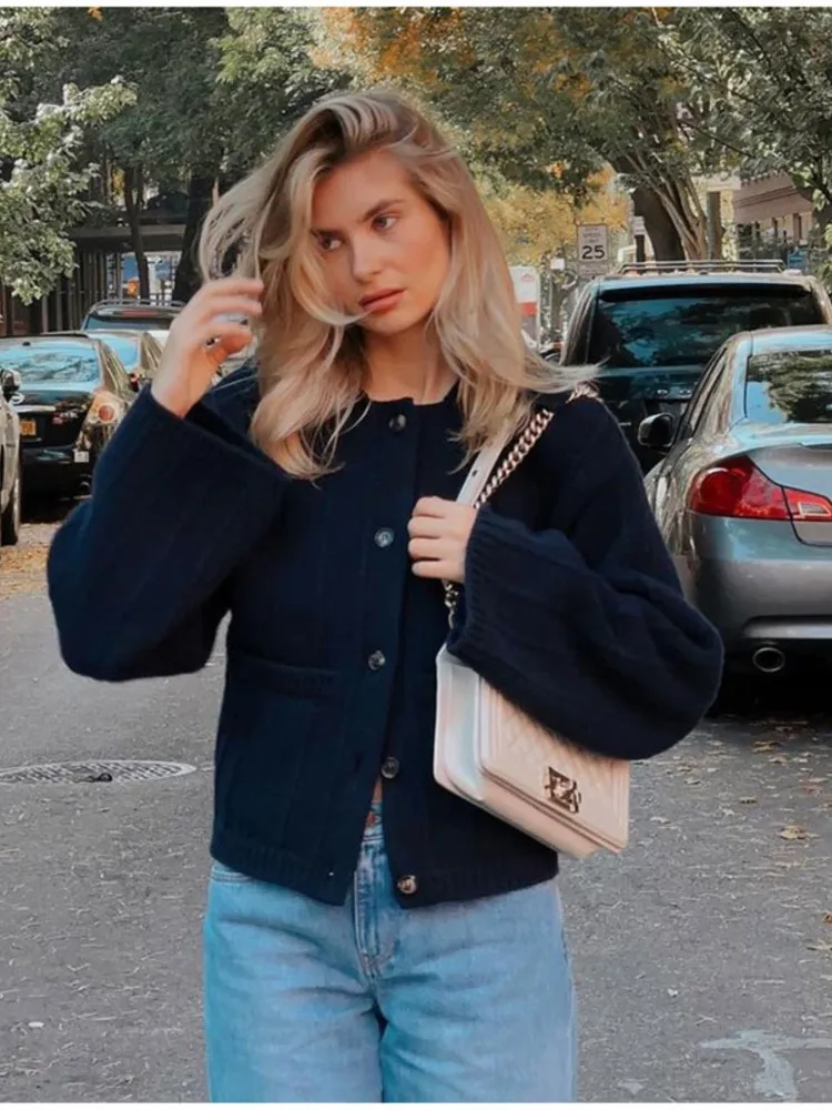 

Women Causal Solid Knitted Cardigan Elegant Round Neck Single Breasted Short Sweater Tops 2023 Autumn Female High Streetwear
