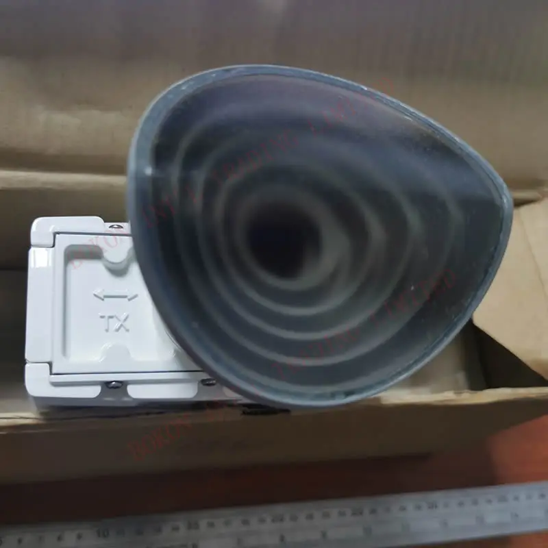 1.5 Watt Ku-band RX 11.50 to 12.75Ghz TX 14.00 to 14.50Ghz XR1196 VSAT Transceiver
