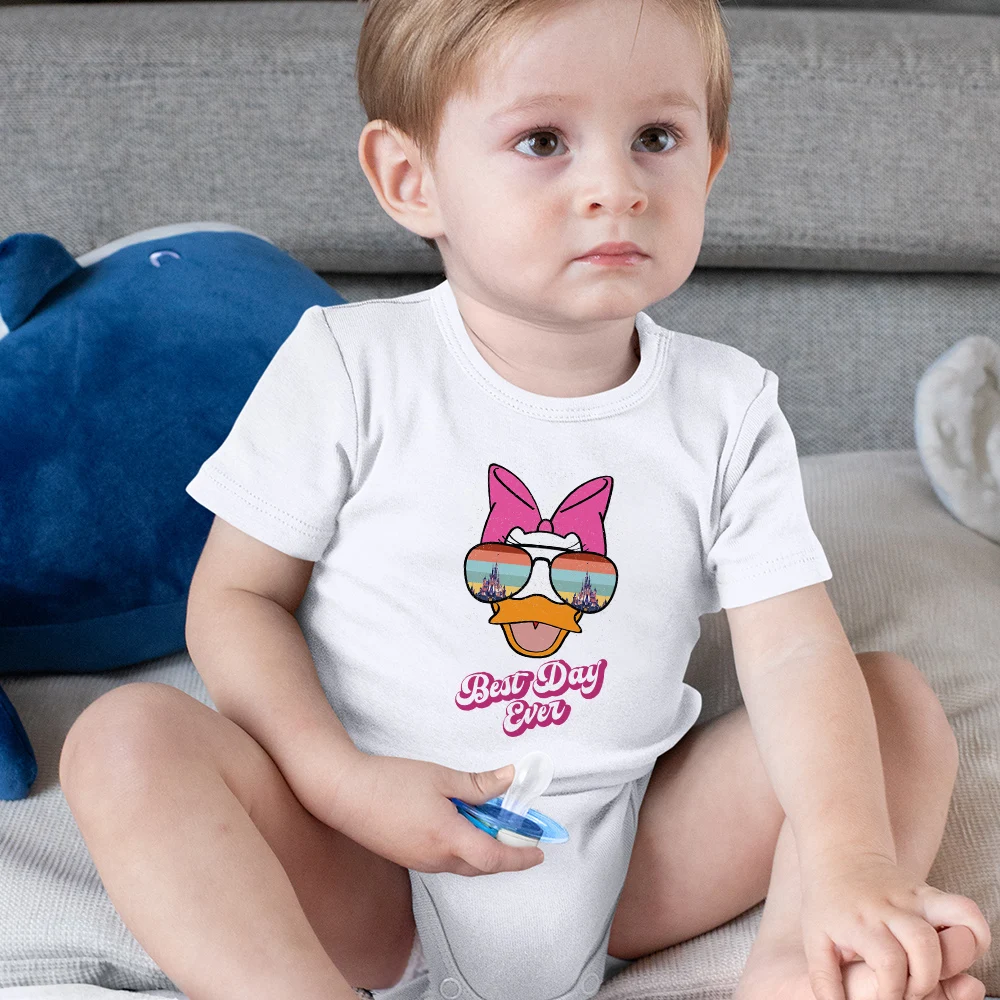 

Baby Girl Clothes Disney Daisy Duck Pattern Harajuku Kawaii Toddler Short Sleeve Romper Sunglasses Collection Newborn Bodysuit