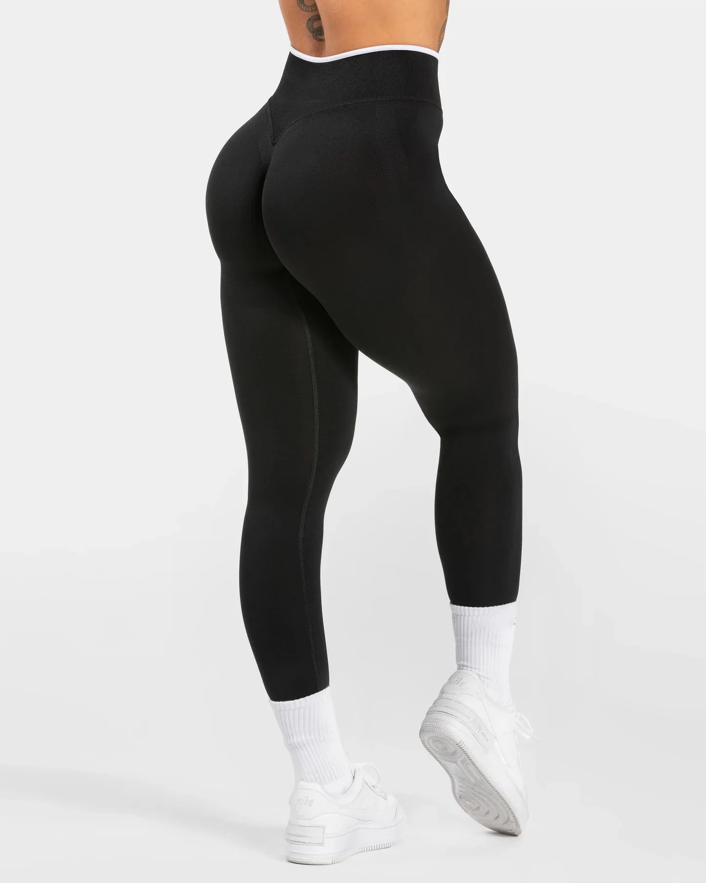 Women Solid Color Seamless Leggings White Edge Waist Tight High Waist Hip Lifting Yoga pants 2026New 5