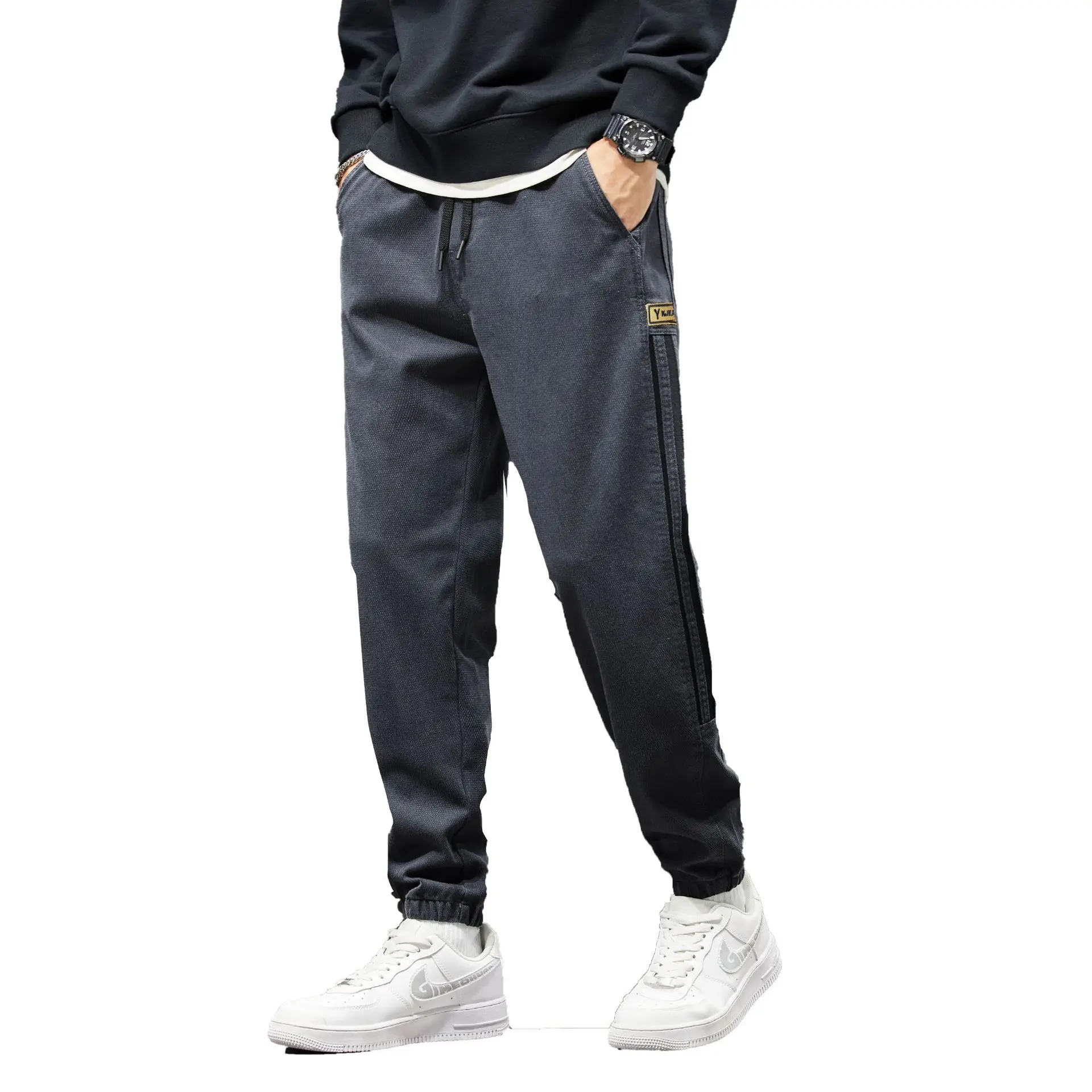 2023 The New Korean Version of Imitation Jeans Men's Fashion Brand Three Bar Design Harlan Pants Go with Loose Pants Jeans Print