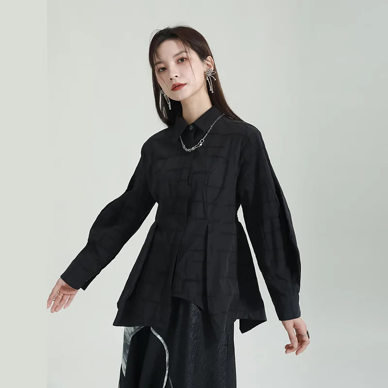 

Zhongchuang Rizhen 2023 niche design sense heavy industry jacquard balloon sleeve shirt women's irregular slim show thin shirt