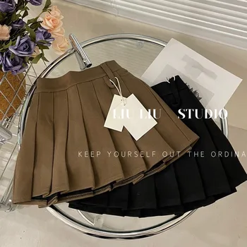 Pleated Style J Skirt 1