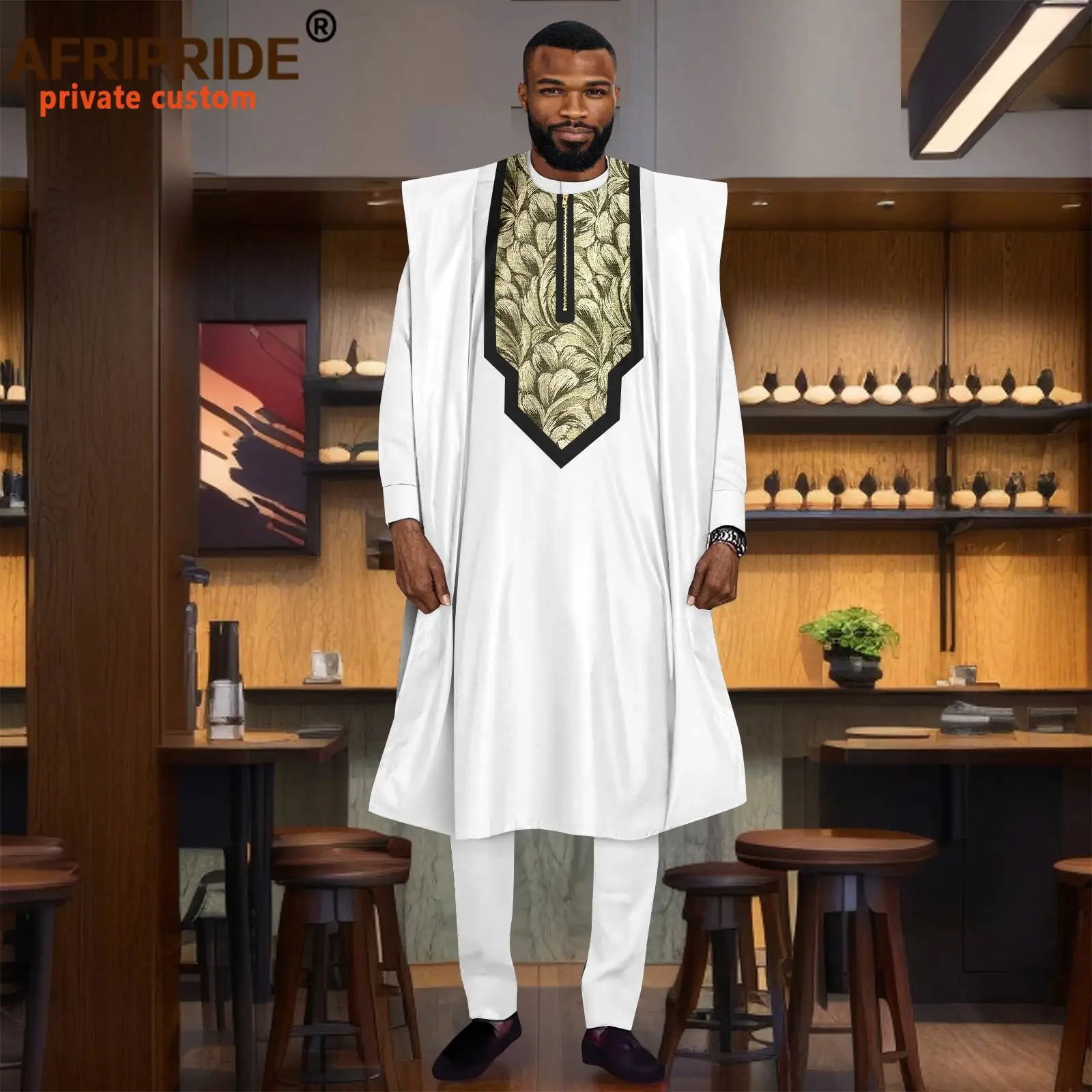 아프리카 남성 의류 Agbada 의류 자수 대시 키 셔츠와 바지 복장 3 개 세트..