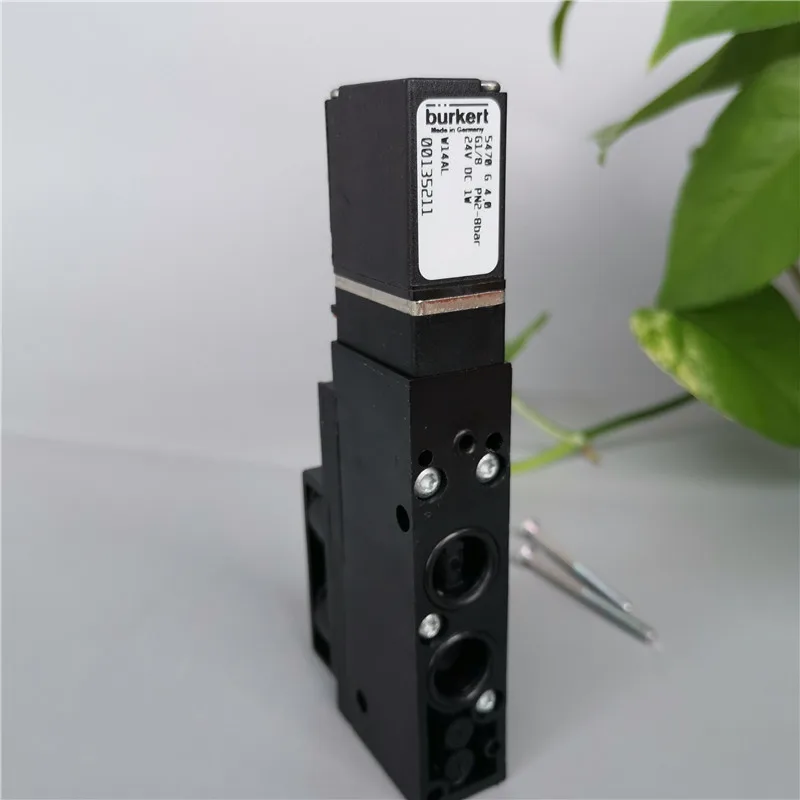 

Burkert5470 G 4,0 G1/8 2-8bar 24VDC 00135211 Соленоидный клапан