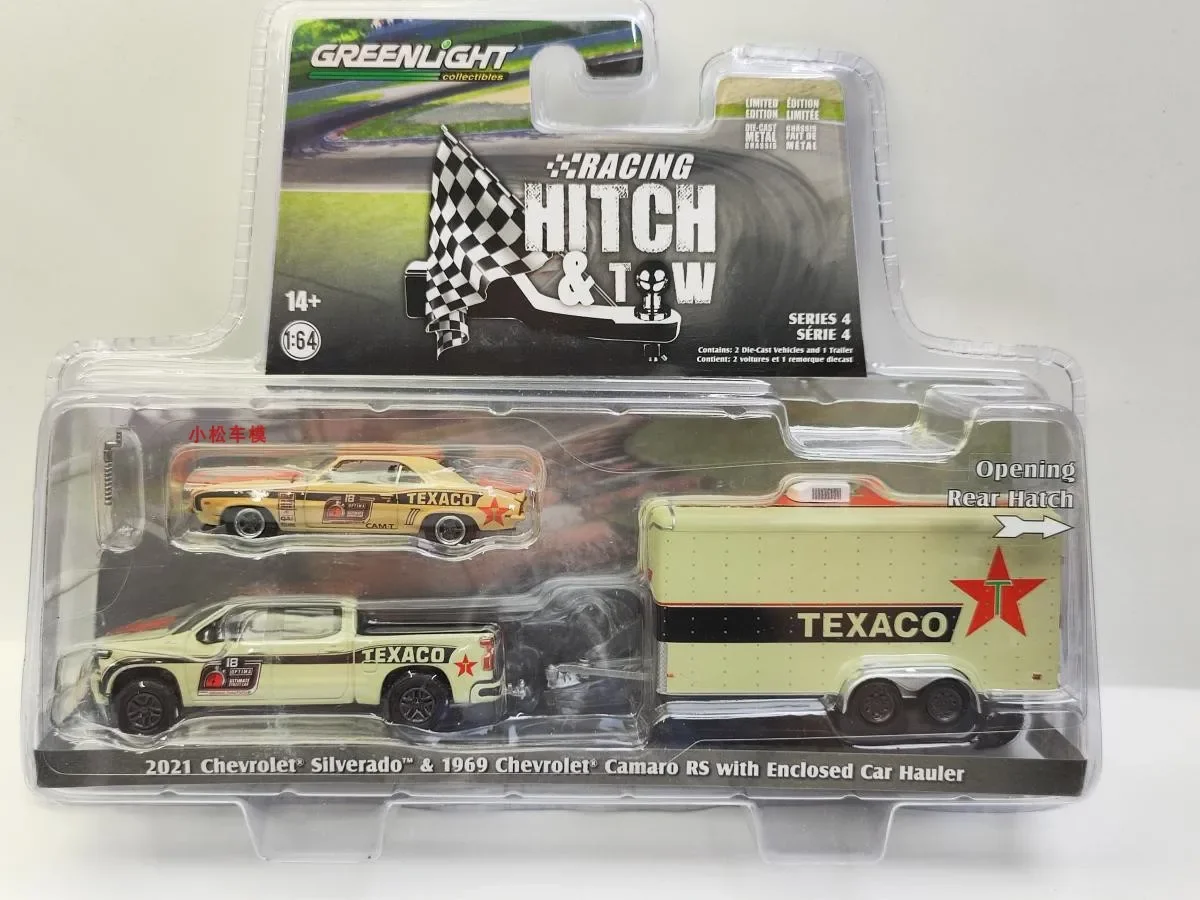 

1:64 2021 Chevrolet Silverado & Chevrolet Camaro RS закрытый автомобильный буксир литый под давлением автомобильный металлический сплав модель автомобиля W417