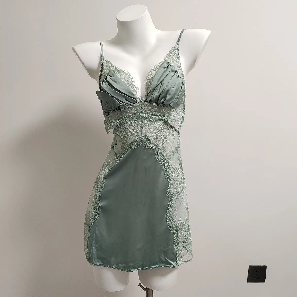 2025 nouveaux vêtements de nuit glace soie Satin haute qualité maison vêtements jarretelle chemise de nuit français romantique chemises de nuit Sexy dames pyjamas - AliExpress