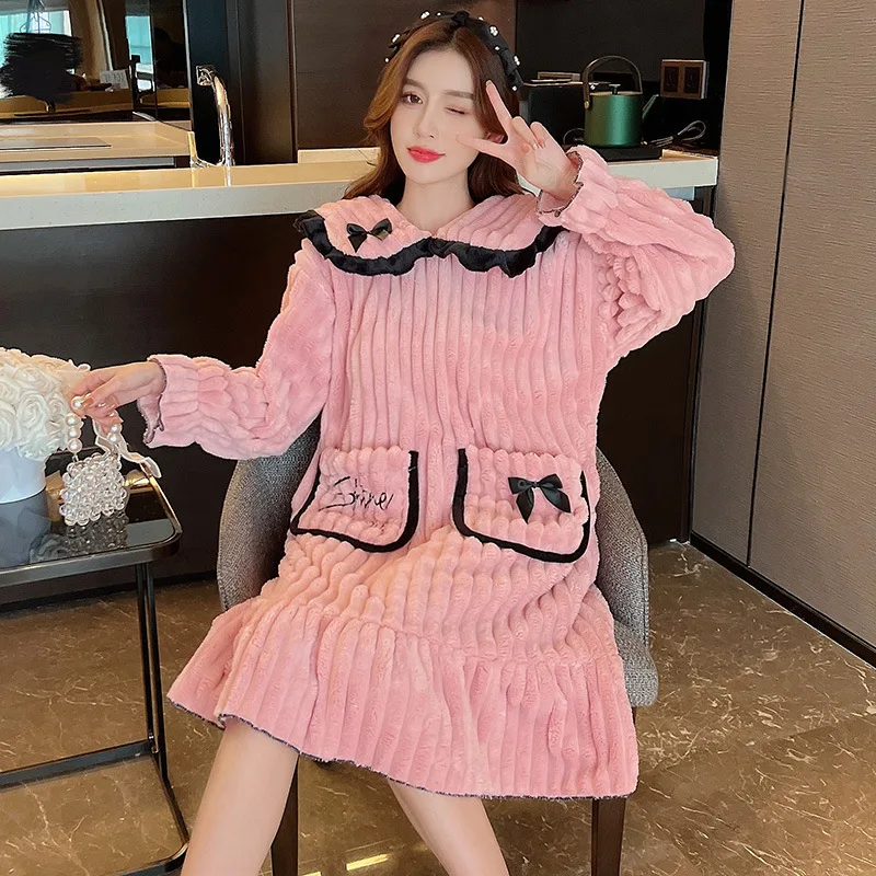 Nightgowns Women Flannel Fleece Pocket Nightdress Warm Thicken Thermal Sleepwear Winter Home Dressing Gowns Nightwear Plus Size