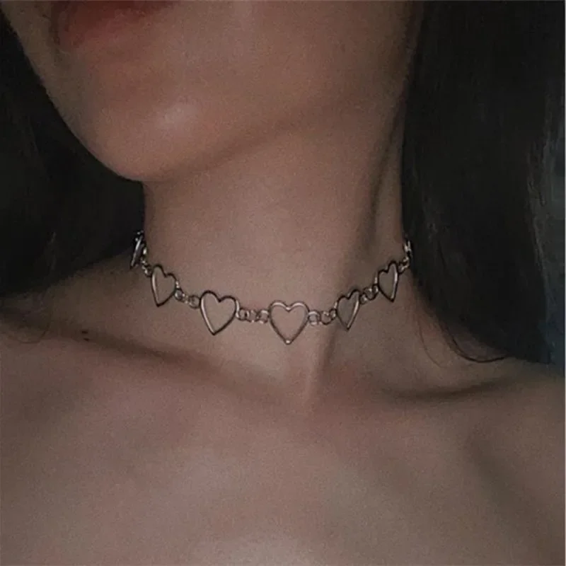 

*New Hollow Korean Sweet Love Heart Choker Necklace Statement Girlfriend Gift Cute Bicolor Necklace Jewelry Collier Femme 2022