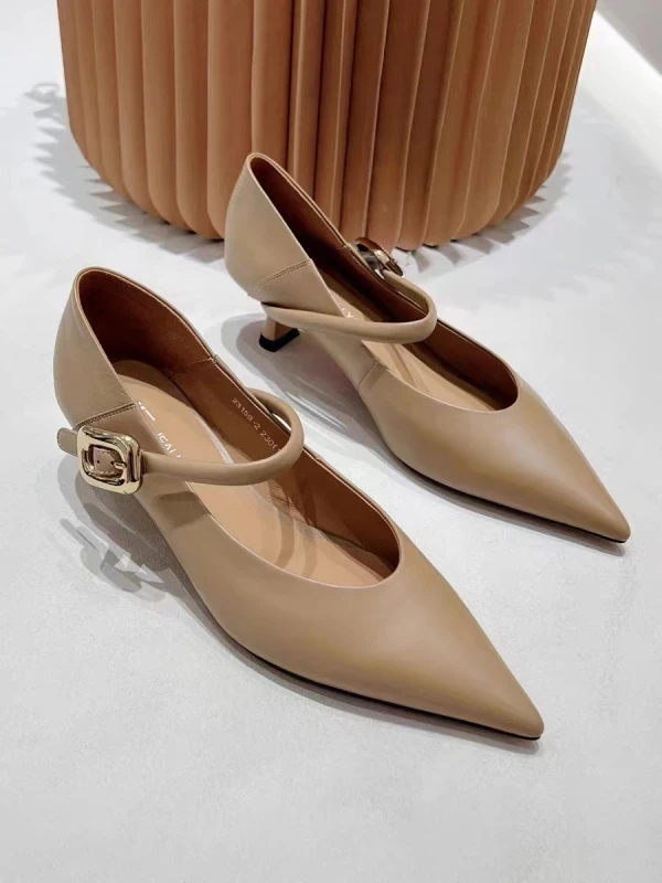 Рисунок 6 - Женские туфли-лодочки на толстом каблуке