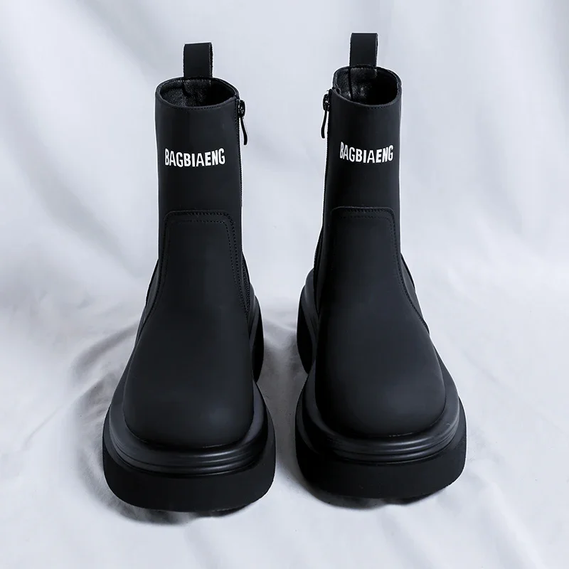 British Style Men Round Toe Boots Lightweight Non Slip Casual Leather Shoes Thick Bottom Designer Ankle Boots Outdoor Shoes