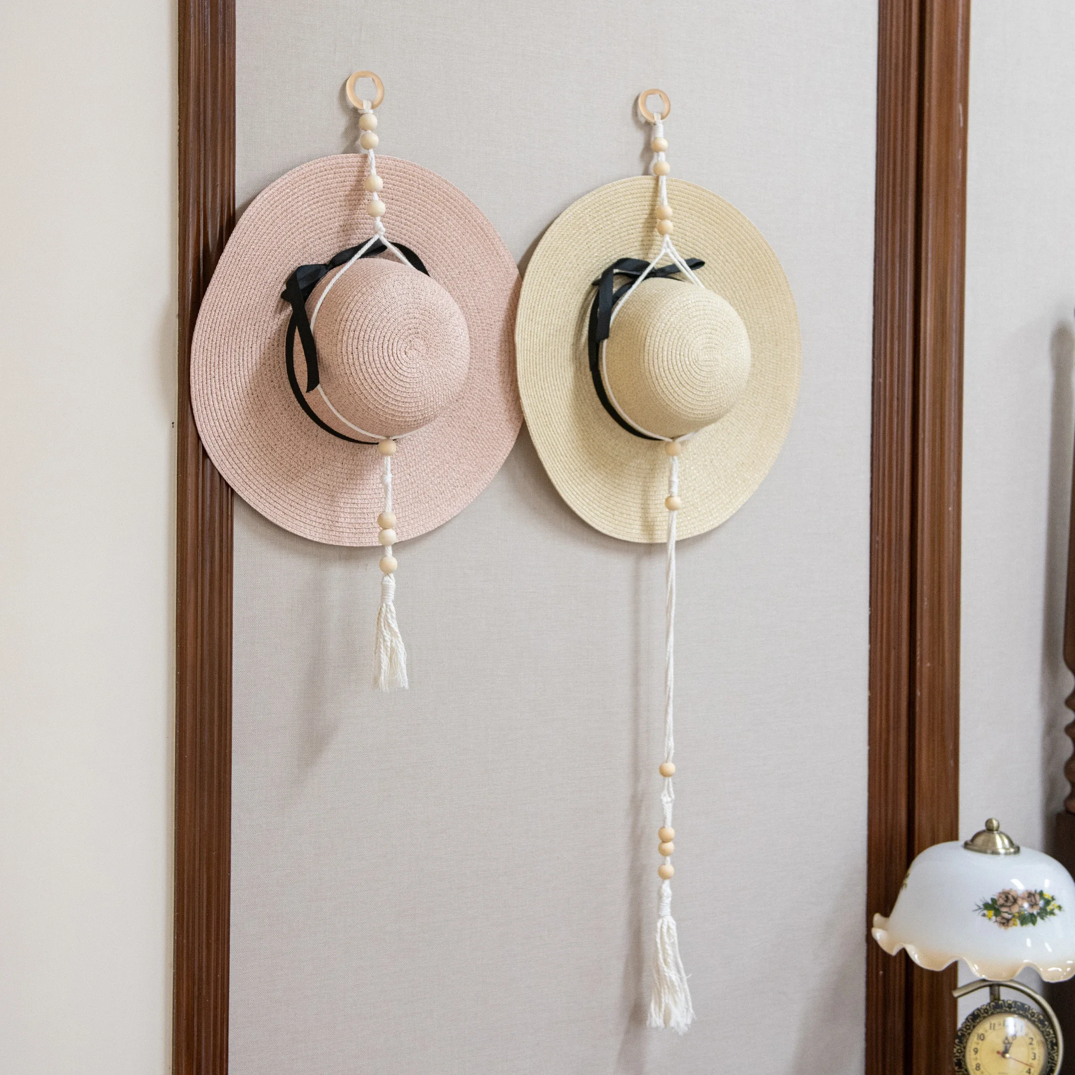 1pc-Rope Style Wall Mounted Hat Bracket