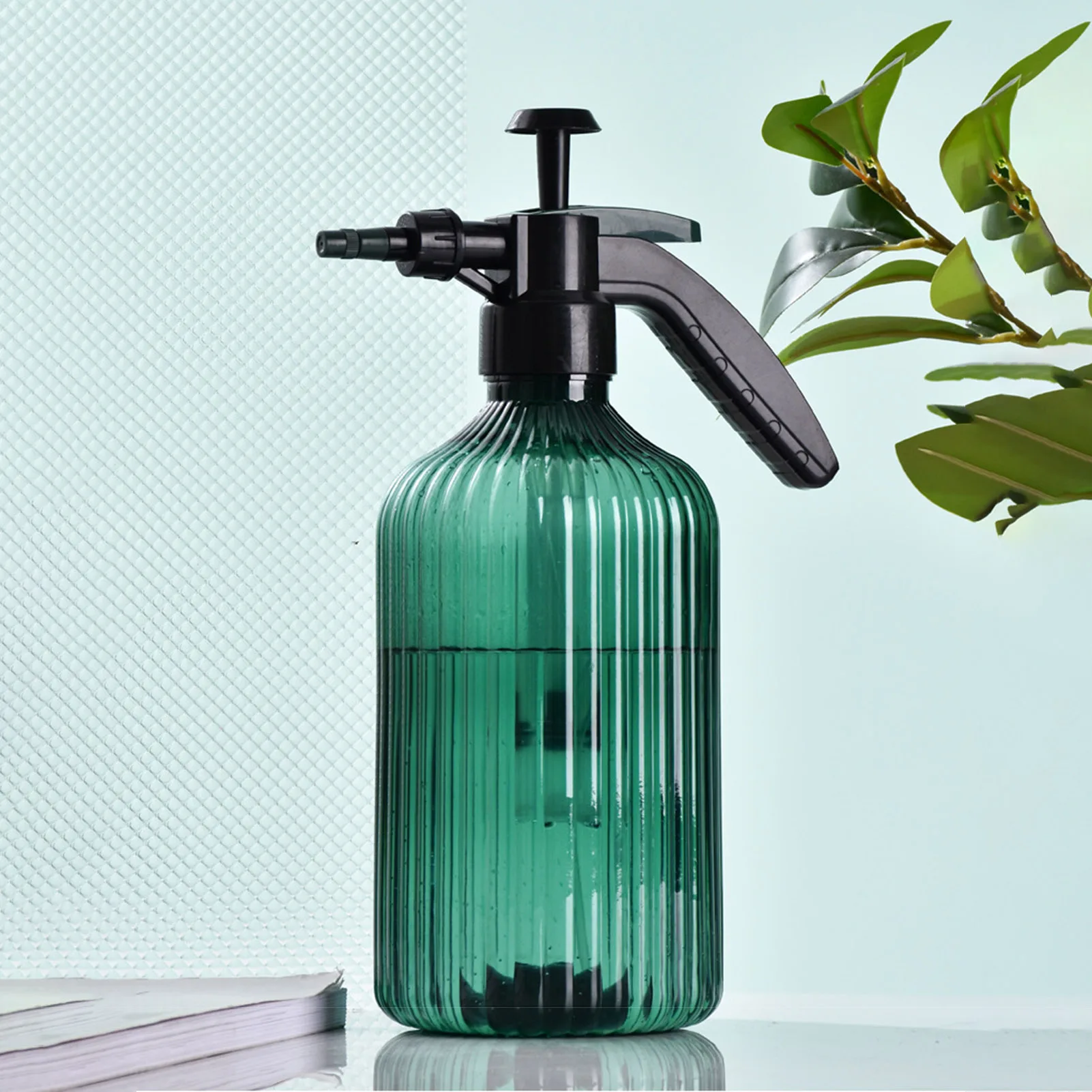 2L Large Capacity Garden Spray Bottle With Adjustable Nozzle Fine Mist Plant Watering Can For Indoor Plants Cleaning Pet Bathing