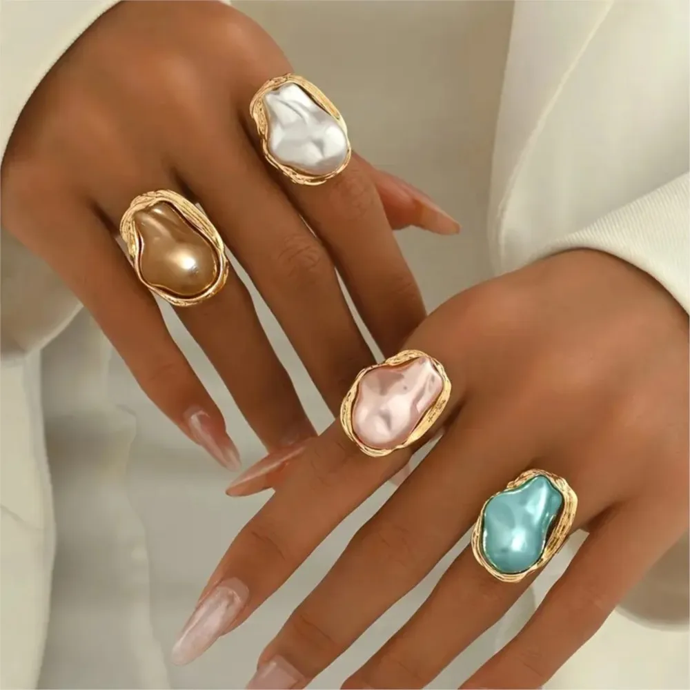 4pcs Elegant Fashion Imitation Baroque Pearl Ring Set for Women Vintage Style Statement Adjustable Rings Daily Wear Jewelry
