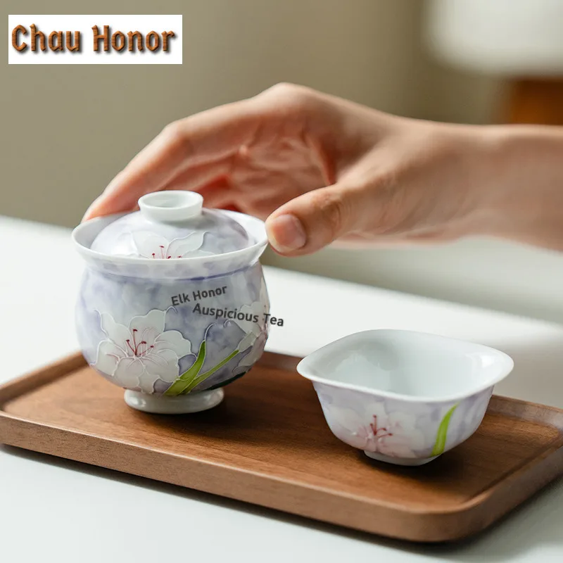 110ML Pure Hand-painted Lily Handheld Gaiwan Antique Tea Tureen Tea Bowl with Lid Kit Tea Maker Cover Bowl Tableware Collection