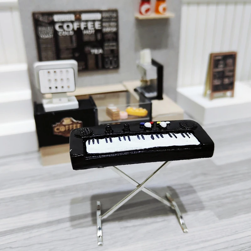 Melody Jane Casa delle bambole Chrysnbon Orgel Keyboard modellino in miniatura musicale camera 1:12 scala