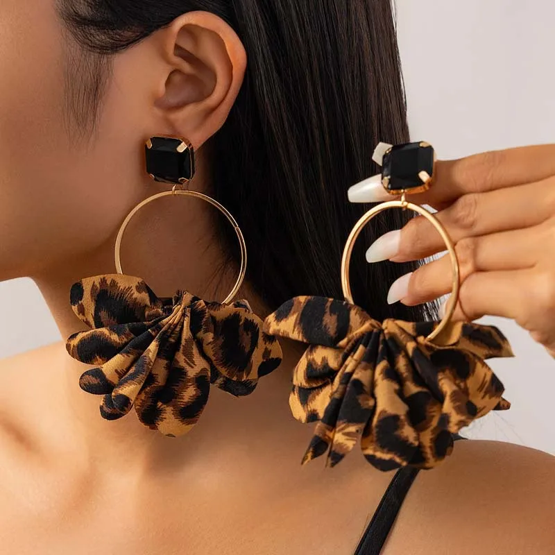 Retro Leopard Print Drop Earrings Pendant Earring Jewelry Gift for Women drop earrings pendant earrings crystal earrings animal earrings