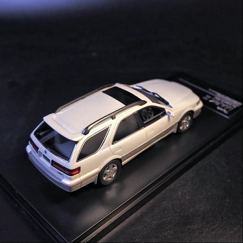 TOYOTA MARK II Qualis G 1/43 Scale Diecast Resin Car Model Classic