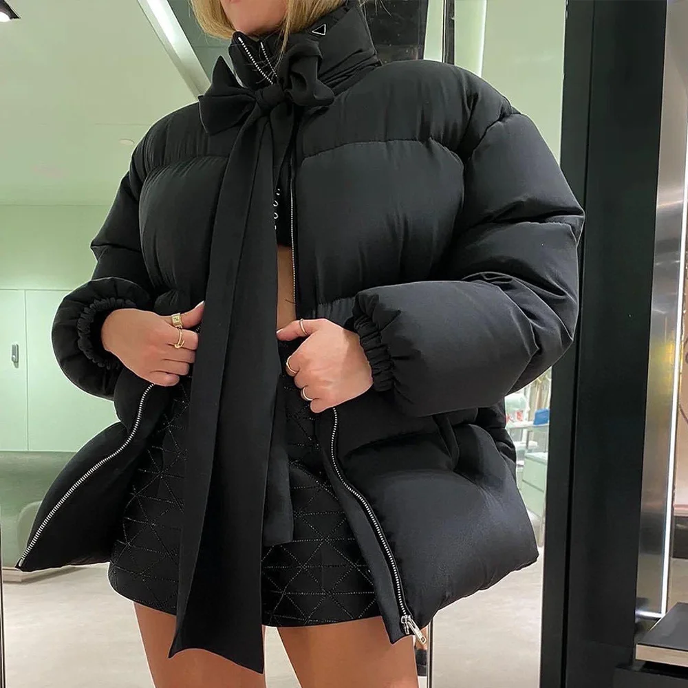 

Winter Coat P Family 23 Autumn/Winter New Classic Triangle Standing Neck Tie Decoration Filling Full Bread Warm Cotton Coat