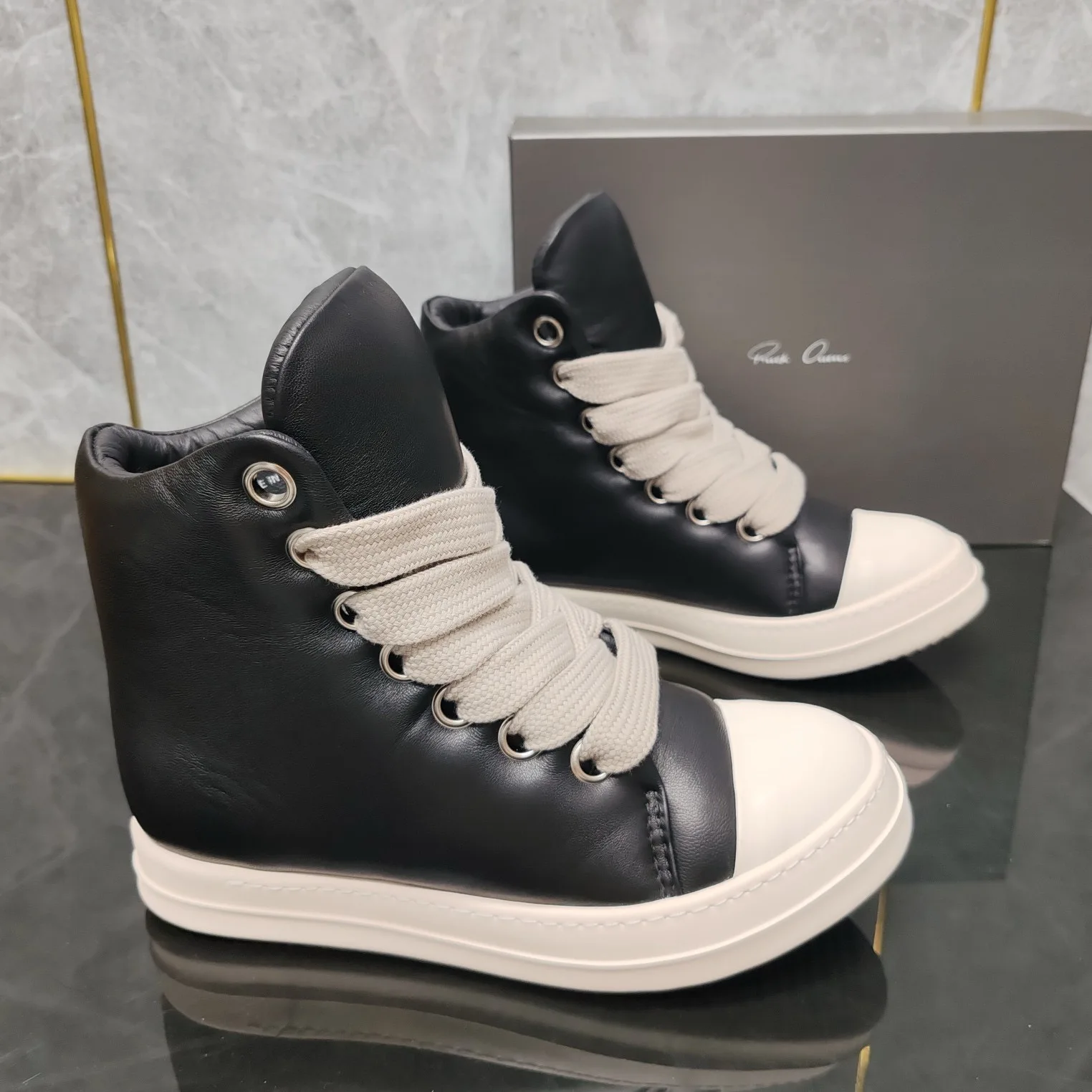 Ricks shoes new high-top Jigglypuff bread shoes super soft lambskin thick lace-up simple couple student shoes. casual shoes