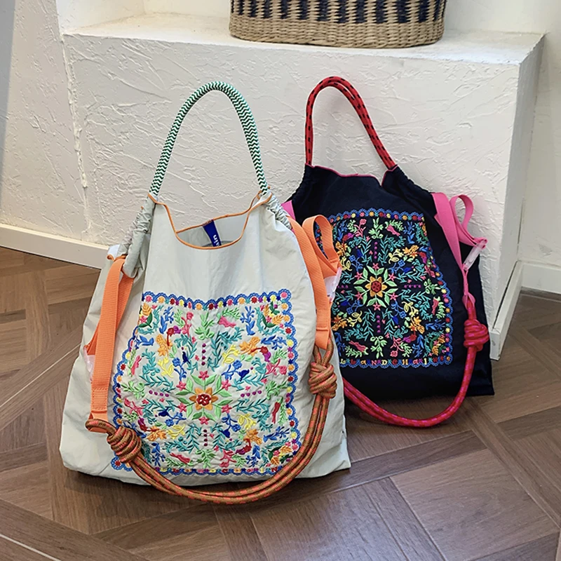 New Women's Shoulder Bag, Bohemian Style, Flower Embroidery Shopping Bag, Japanese Style Lightweight Foldableable Large-Capacity Tote Bag, Suitable for Work Clothing, Travel, Shopping, Holiday Gifts, Christmas Surprise Gifts - Image 5