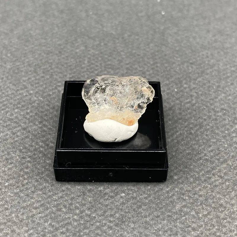 100% natural  hyalite raw stone mineral specimen healing crystal gem collection +Box size：27*27*25 mm