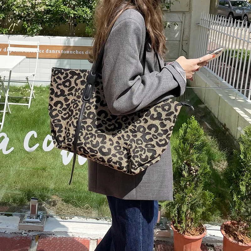 Shoulder Tote Bags For Women 2022 New Tote Brand Luxury Designer Large Shopper Shopping Fashion Leopard Print Travel Handbags