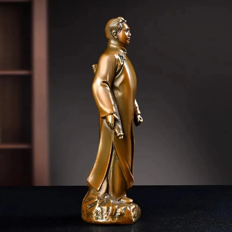 Young Mao Zedong ornaments a pure copper statue of Chairman Mao Zedong, a great man,home and office decoration